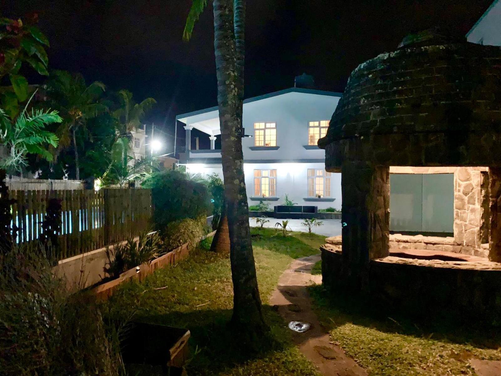 White Castle Villa Pereybere Beach Exteriér fotografie